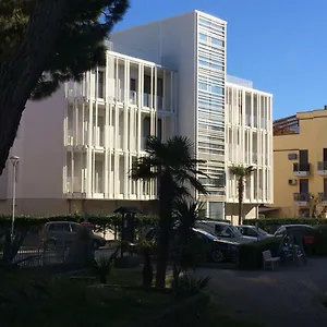 Milan Apart Otel Rosolina Mare